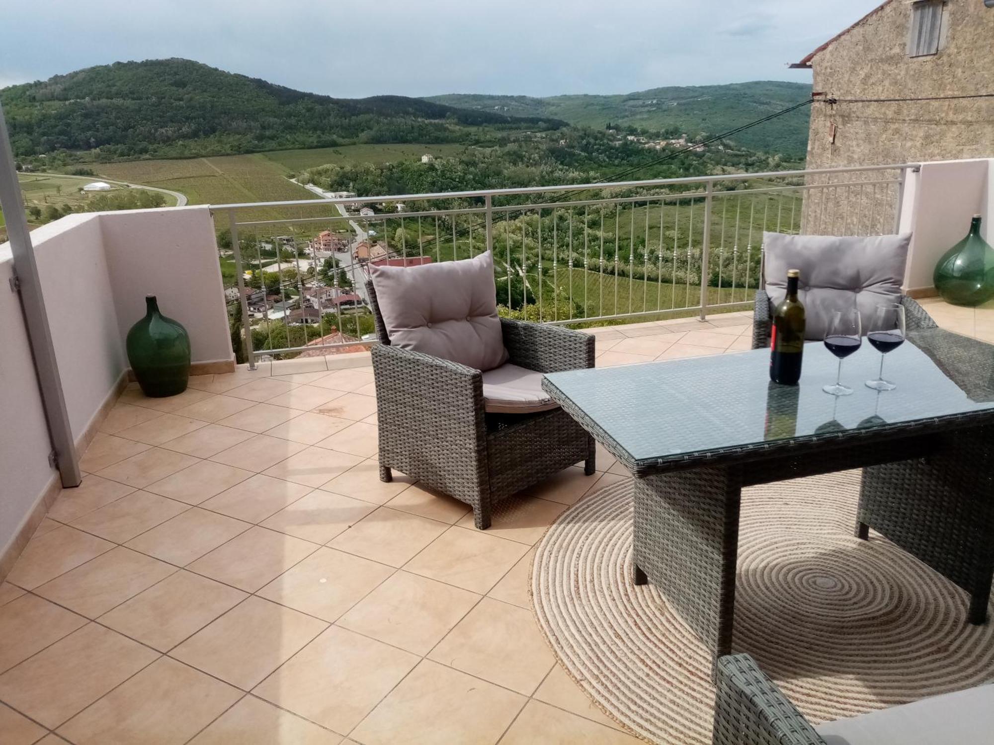 Studio Apartman Bel Vedere Motovun Exterior photo
