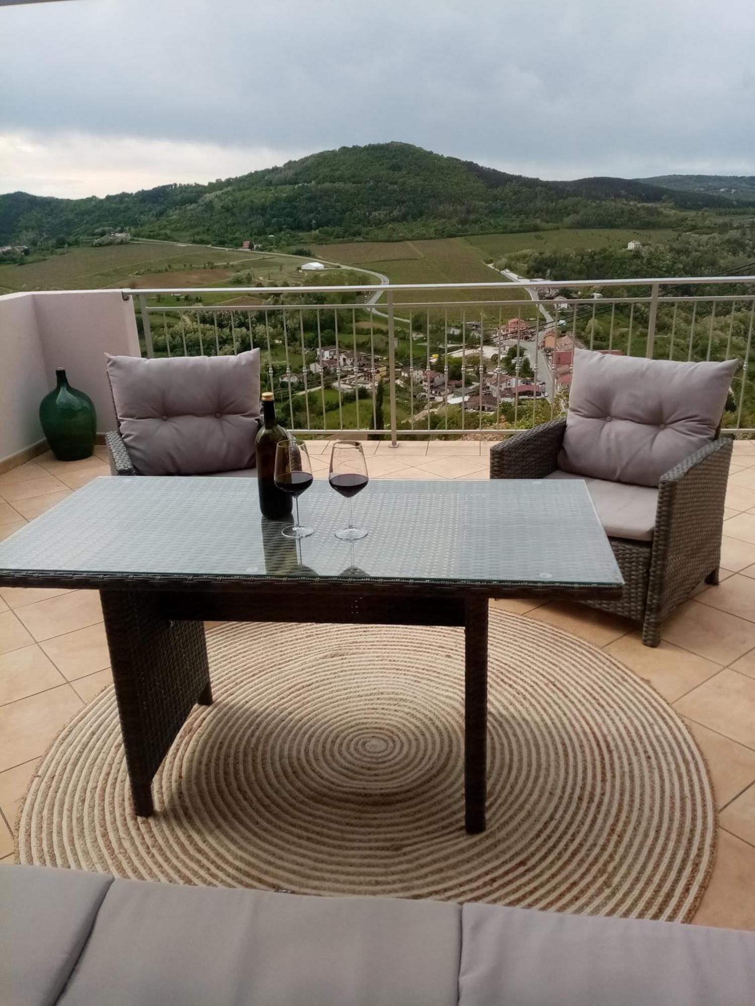 Studio Apartman Bel Vedere Motovun Exterior photo